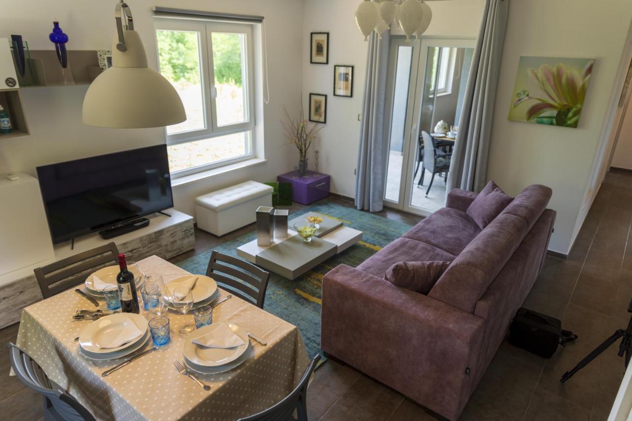 Luxury Villa Cetiri Hrasta Pićan Esterno foto