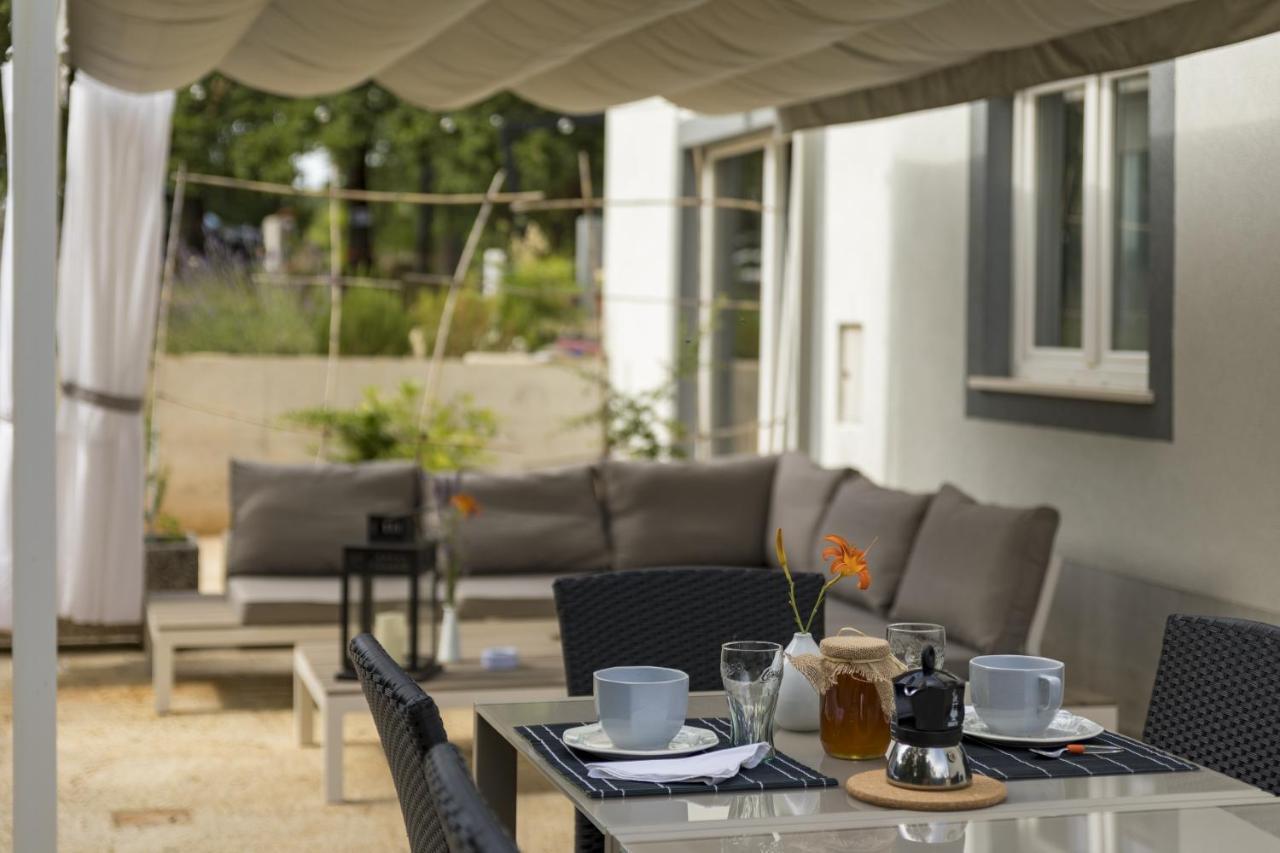 Luxury Villa Cetiri Hrasta Pićan Esterno foto